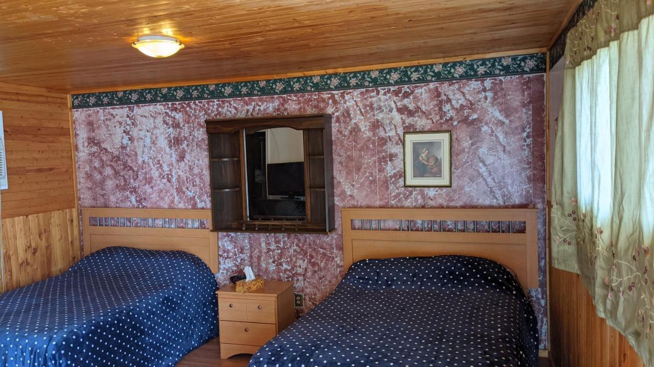 Balgonie Motel Motor Inn Pilot Butte المظهر الخارجي الصورة